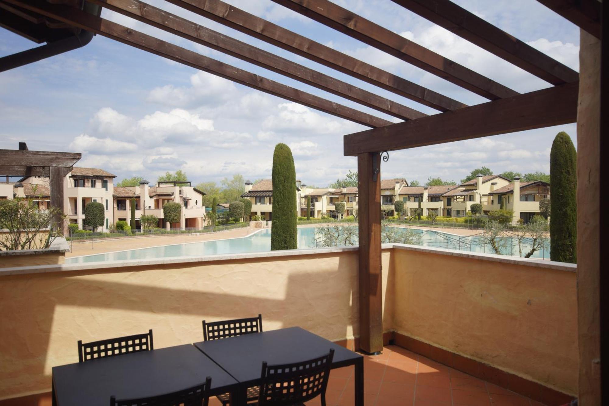 Lugana Resort & Sporting Club Peschiera del Garda Extérieur photo
