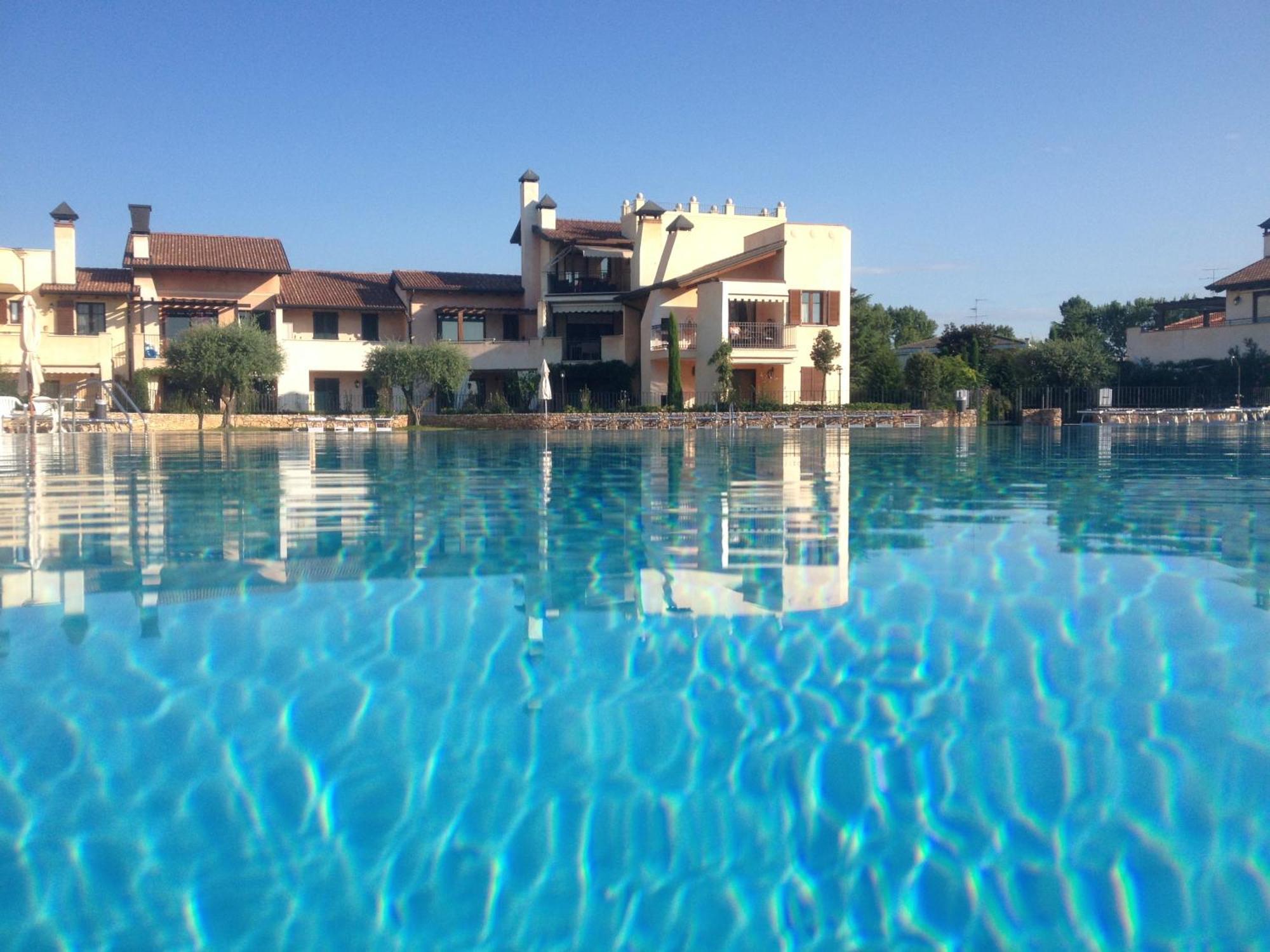Lugana Resort & Sporting Club Peschiera del Garda Extérieur photo